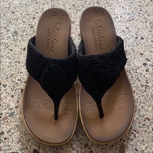 Sketchers Black Luxe Foam Wedge Sandals size 8
